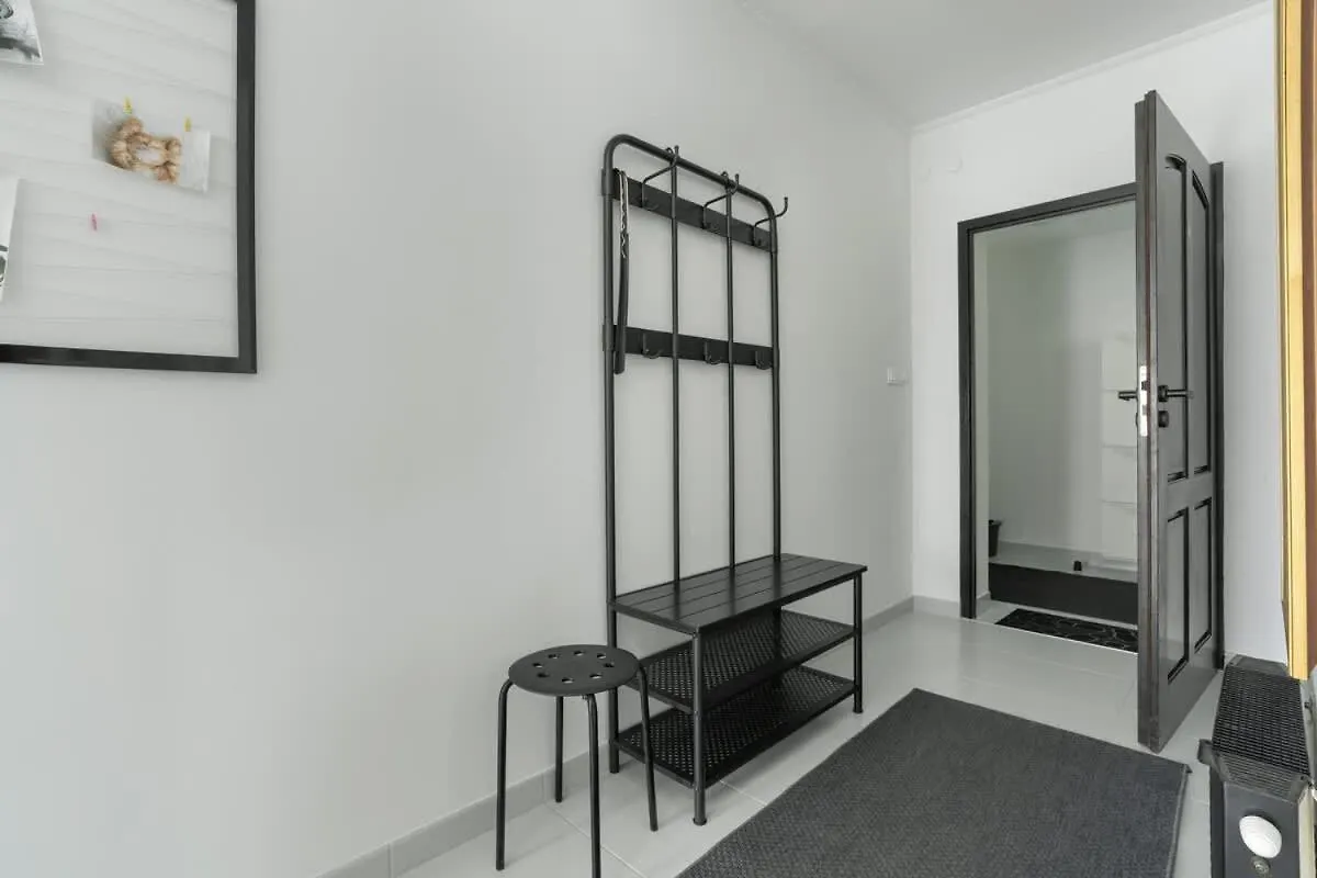 Spacious House With Balcony Ideal For Families By Noclegi Renters Poznan