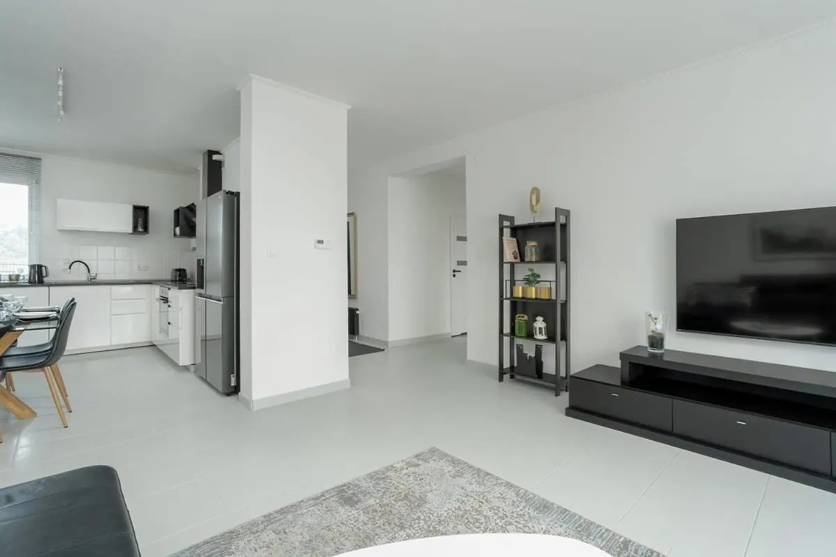 Spacious House With Balcony Ideal For Families By Noclegi Renters Poznan 0*,  Poland